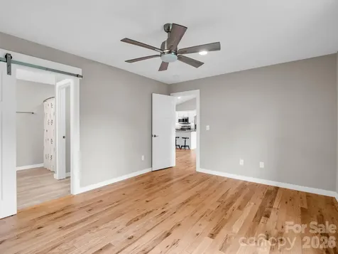 100 Walt Drive Hendersonville NC 28792