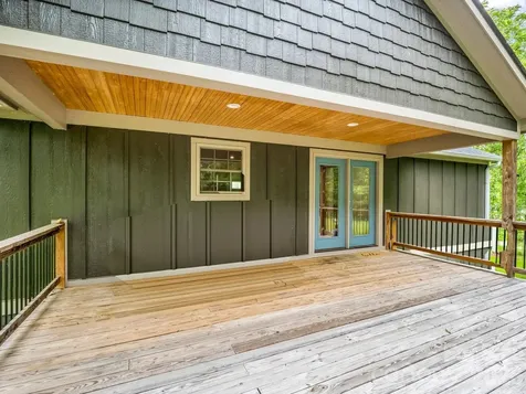 100 Walt Drive Hendersonville NC 28792
