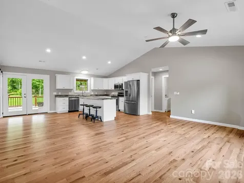 100 Walt Drive Hendersonville NC 28792