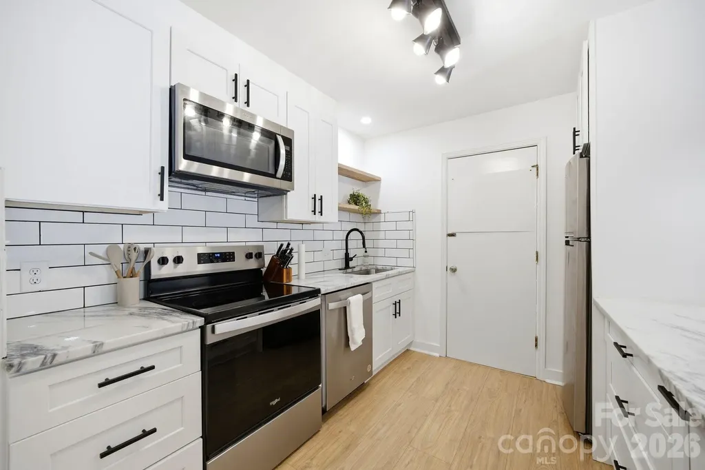 4739 Hedgemore Drive Charlotte NC 28209