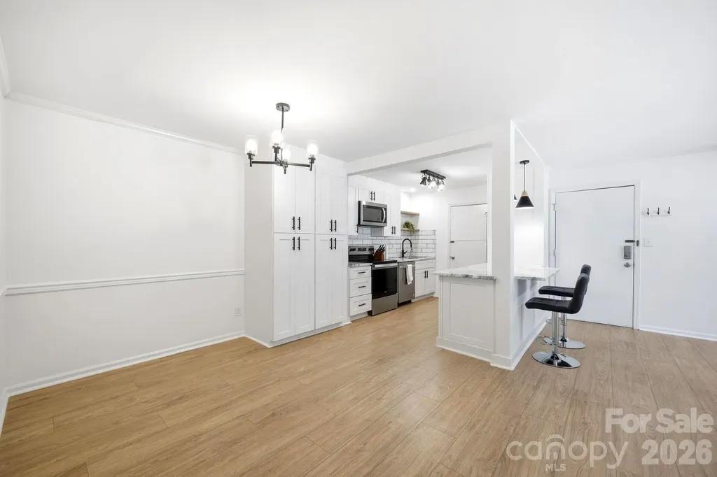 4739 Hedgemore Drive Charlotte NC 28209