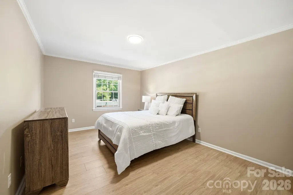 4739 Hedgemore Drive Charlotte NC 28209
