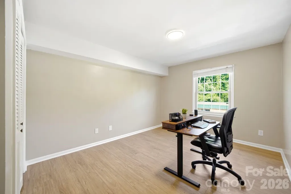 4739 Hedgemore Drive Charlotte NC 28209