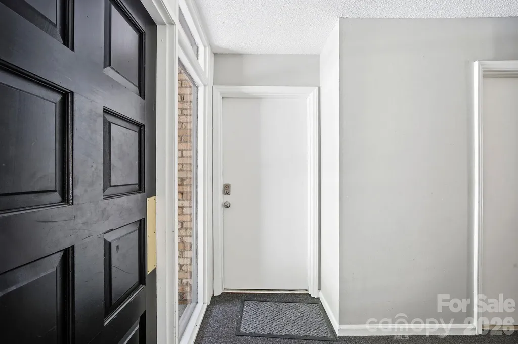 4739 Hedgemore Drive Charlotte NC 28209