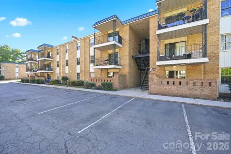 4739 Hedgemore Drive Charlotte NC 28209