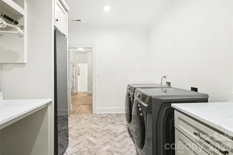 3333 Anson Street Charlotte NC 28209