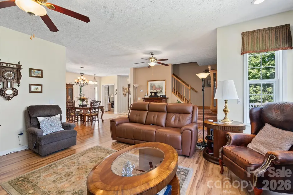 637 April Park Waynesville NC 28786