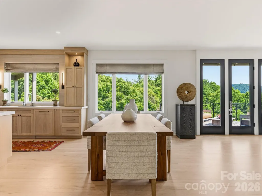 47 Garland Drive Asheville NC 28804