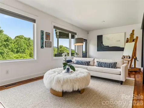 47 Garland Drive Asheville NC 28804
