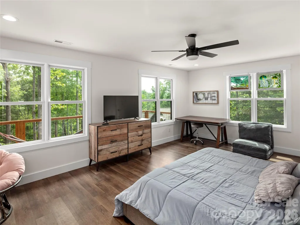 23 Anchor Drive Nebo NC 28761