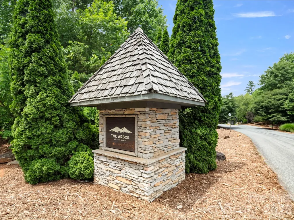 23 Anchor Drive Nebo NC 28761