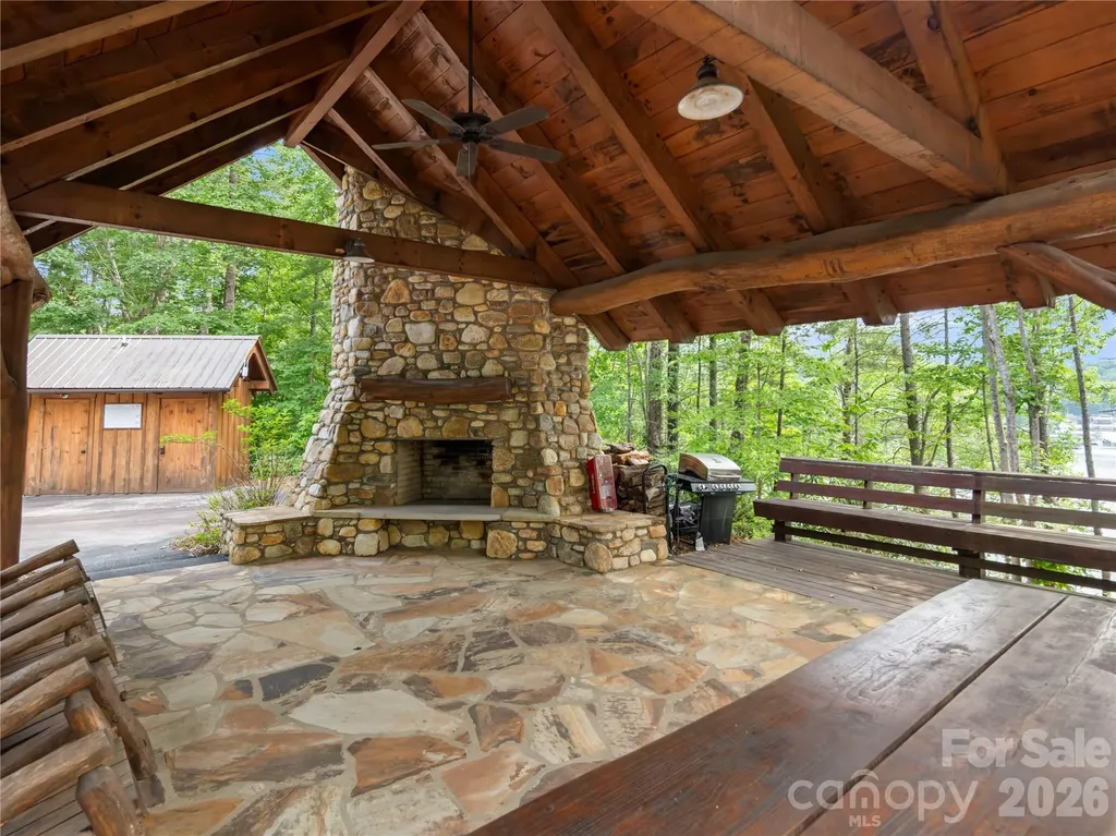23 Anchor Drive Nebo NC 28761