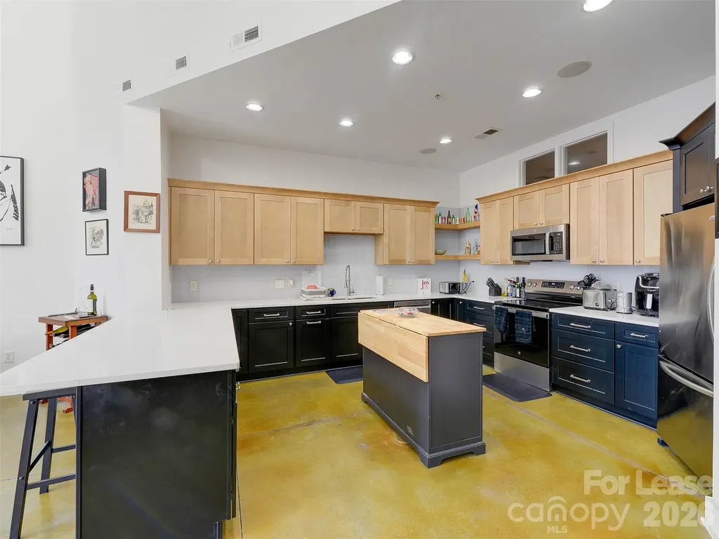 909 Westmere Avenue Charlotte NC 28208