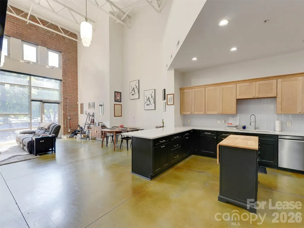909 Westmere Avenue Charlotte NC 28208
