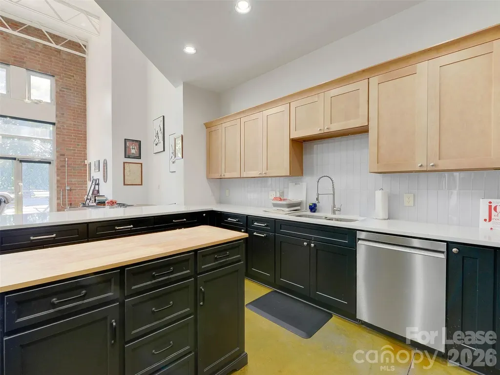 909 Westmere Avenue Charlotte NC 28208