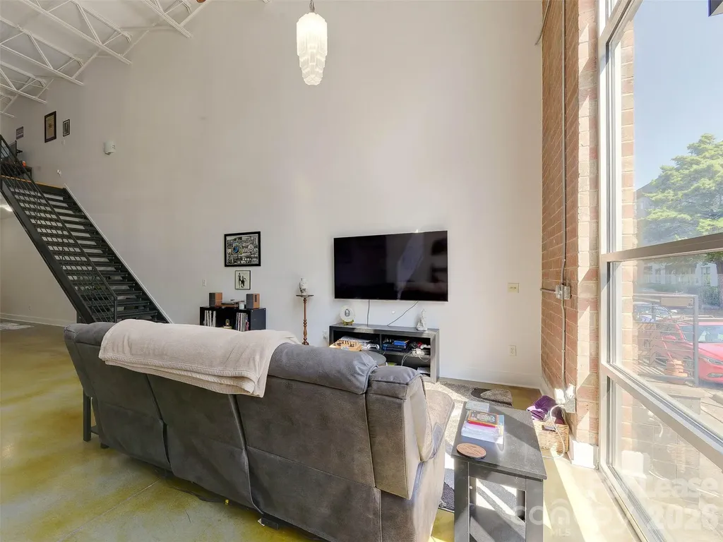909 Westmere Avenue Charlotte NC 28208