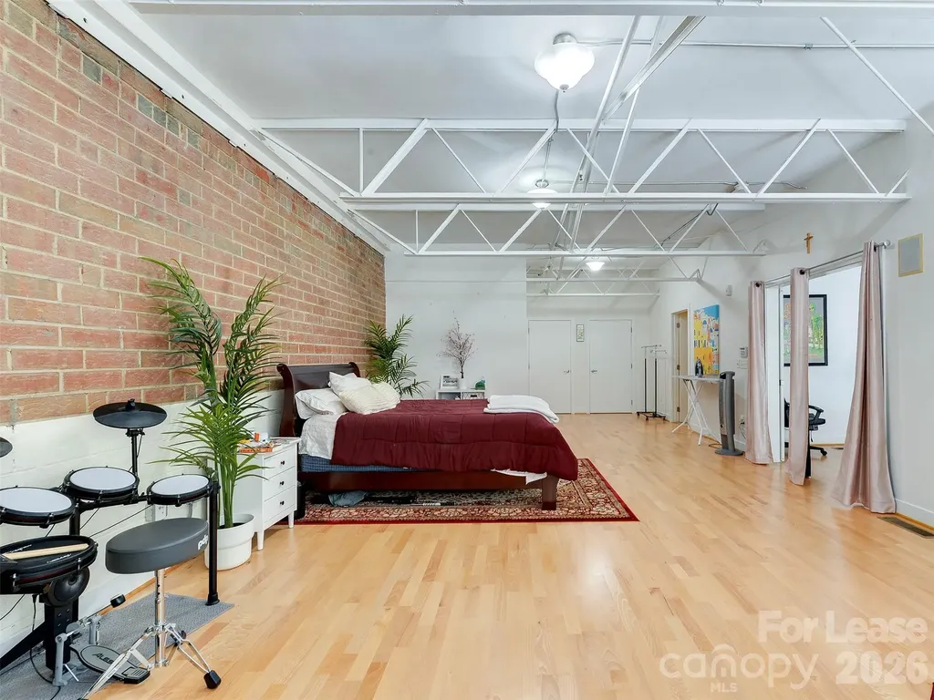 909 Westmere Avenue Charlotte NC 28208