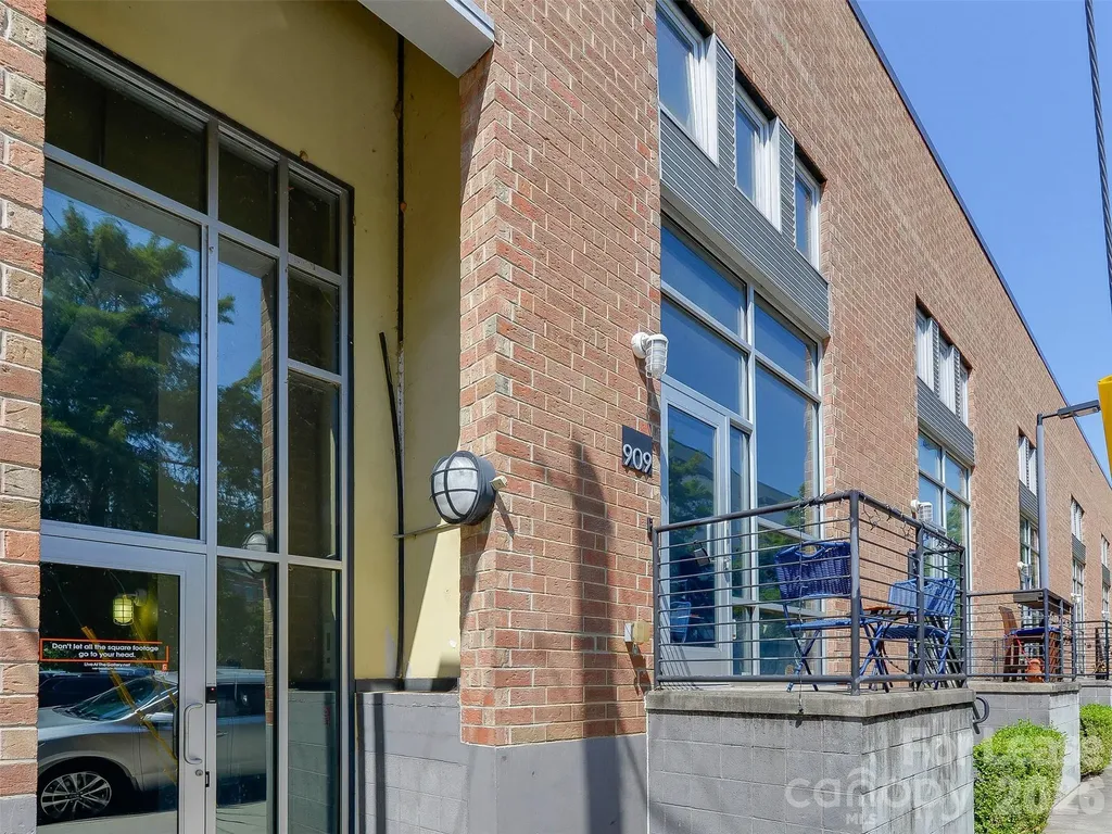 909 Westmere Avenue Charlotte NC 28208