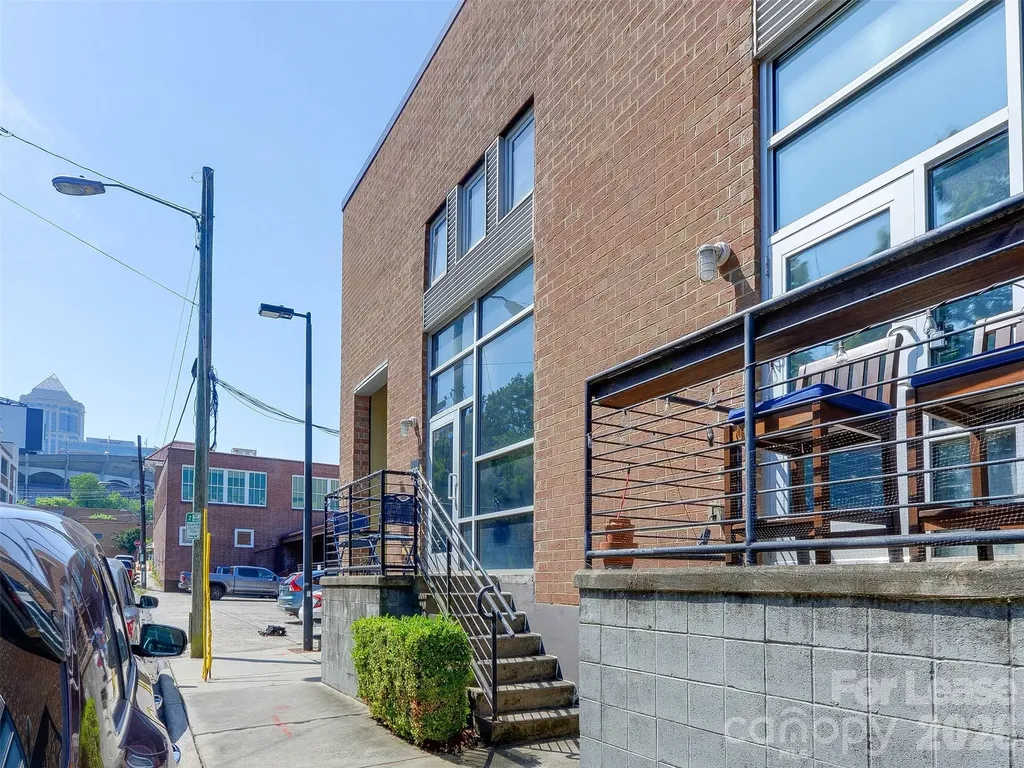 909 Westmere Avenue Charlotte NC 28208