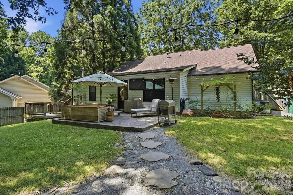 4431 Garris Road Charlotte NC 28209