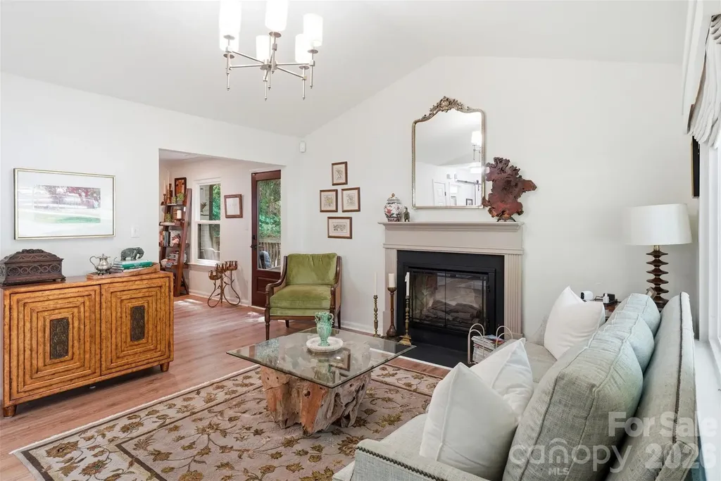 4431 Garris Road Charlotte NC 28209