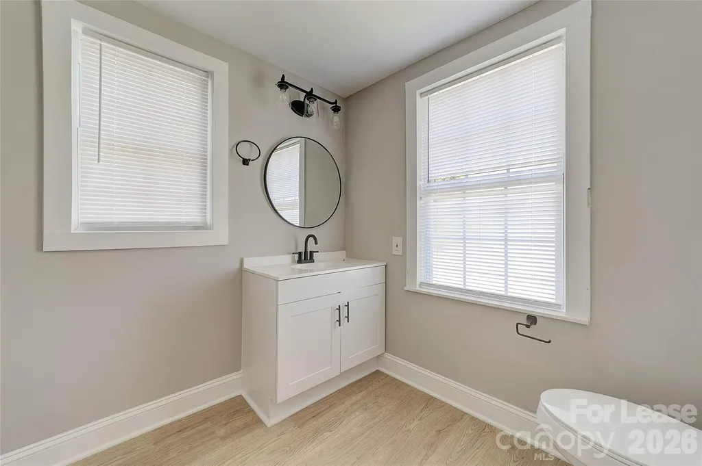 452 13th Avenue NE Hickory NC 28601
