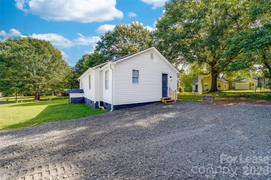 452 13th Avenue NE Hickory NC 28601