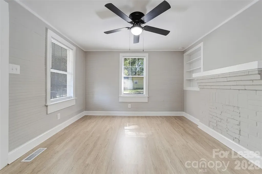 452 13th Avenue NE Hickory NC 28601