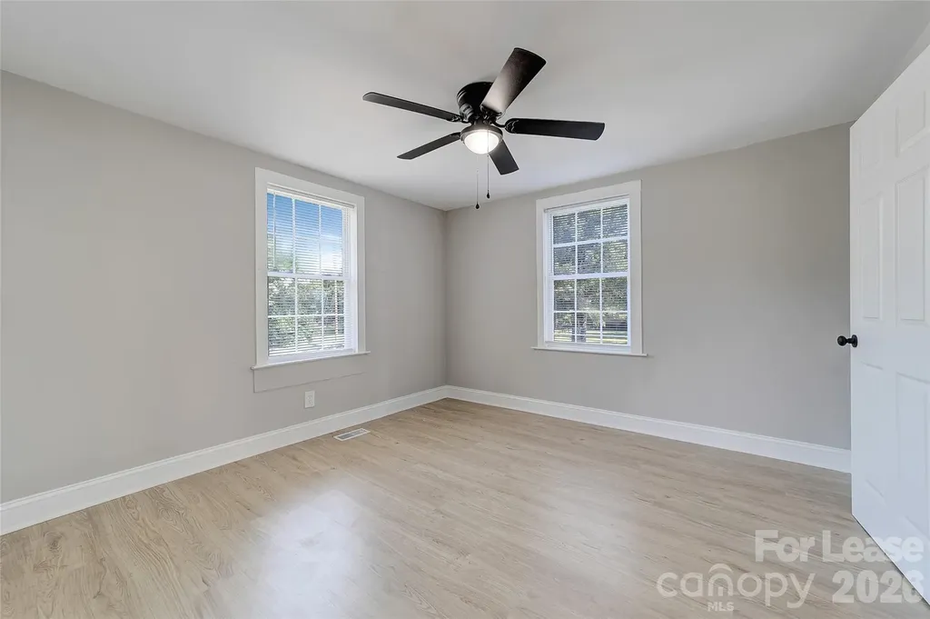 452 13th Avenue NE Hickory NC 28601