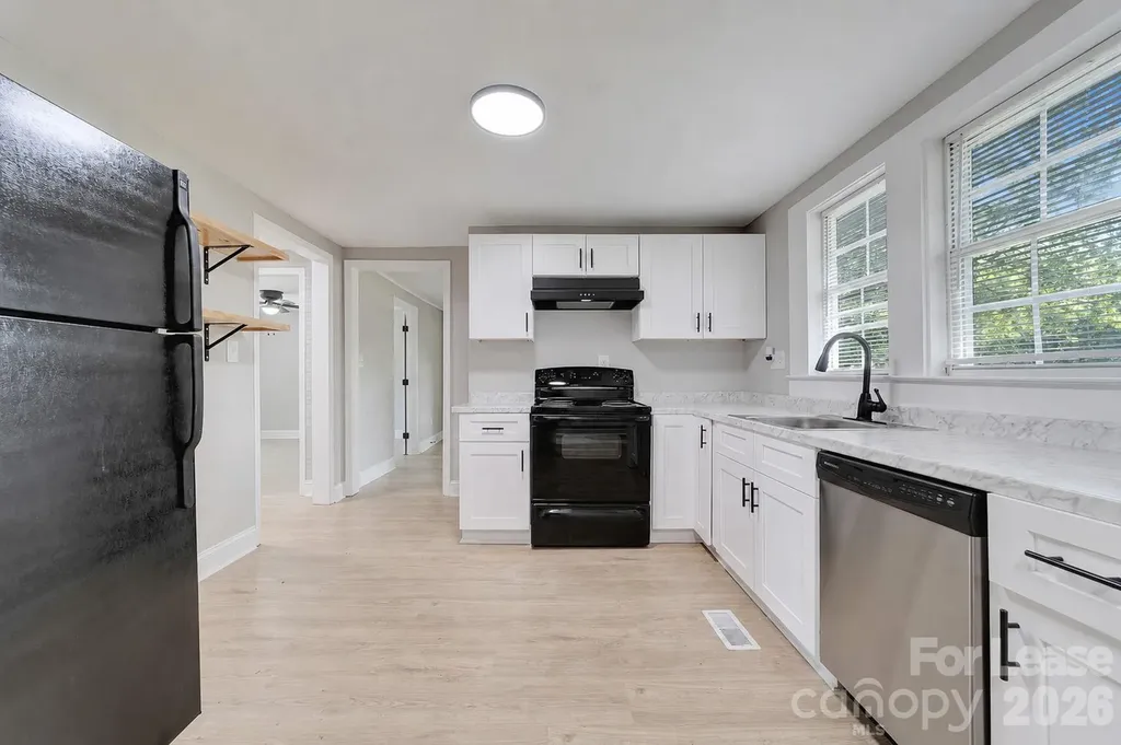 452 13th Avenue NE Hickory NC 28601