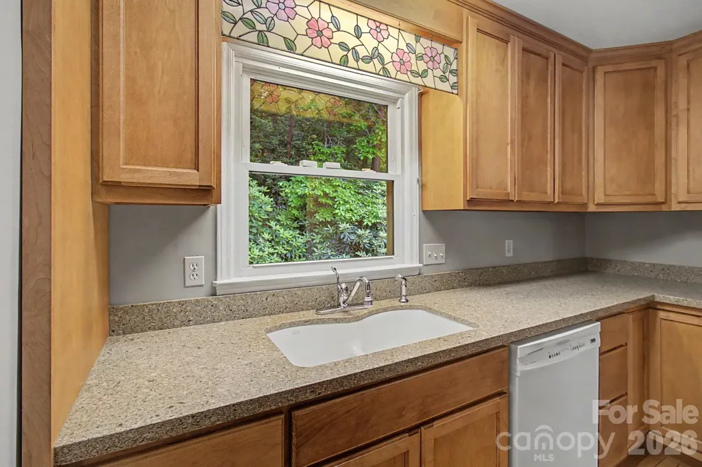 22 Mayfair Drive Candler NC 28715