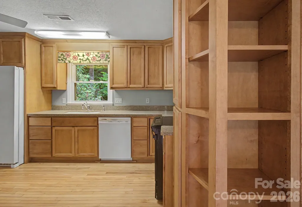 22 Mayfair Drive Candler NC 28715
