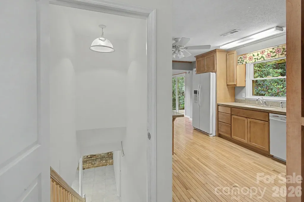 22 Mayfair Drive Candler NC 28715