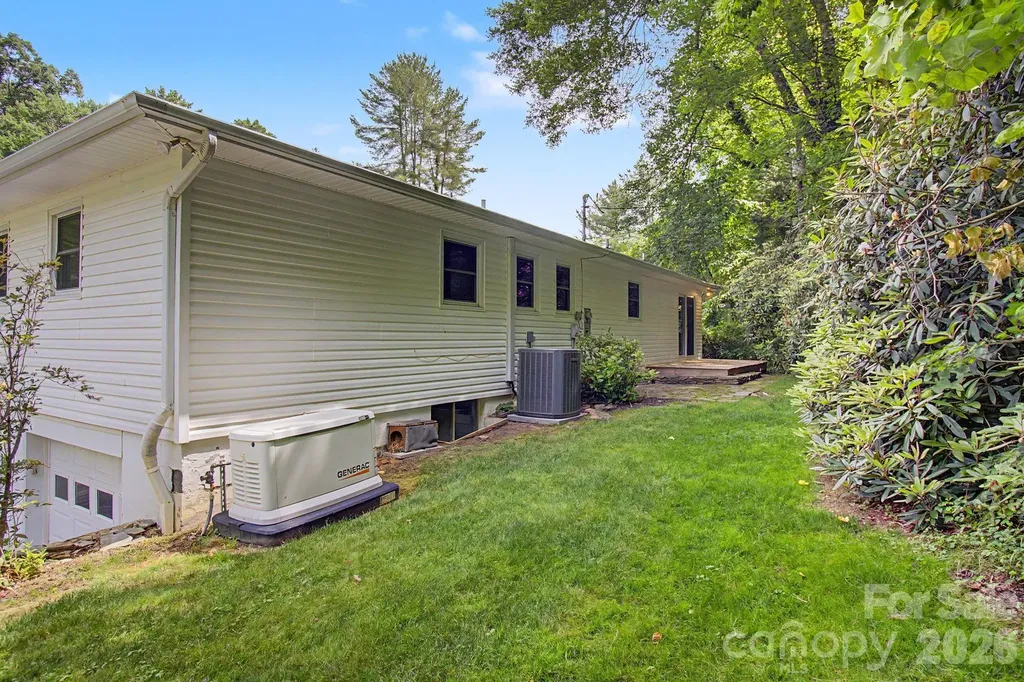 22 Mayfair Drive Candler NC 28715