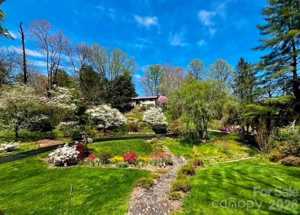 22 Mayfair Drive Candler NC 28715