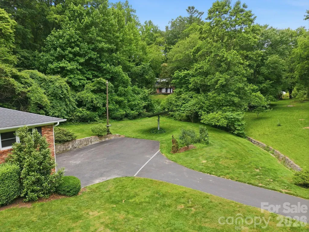 22 Mayfair Drive Candler NC 28715