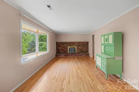 22 Mayfair Drive Candler NC 28715