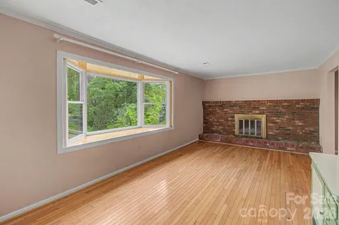 22 Mayfair Drive Candler NC 28715