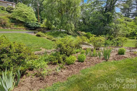 22 Mayfair Drive Candler NC 28715
