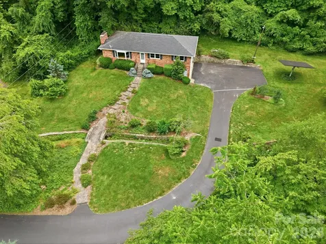 22 Mayfair Drive Candler NC 28715