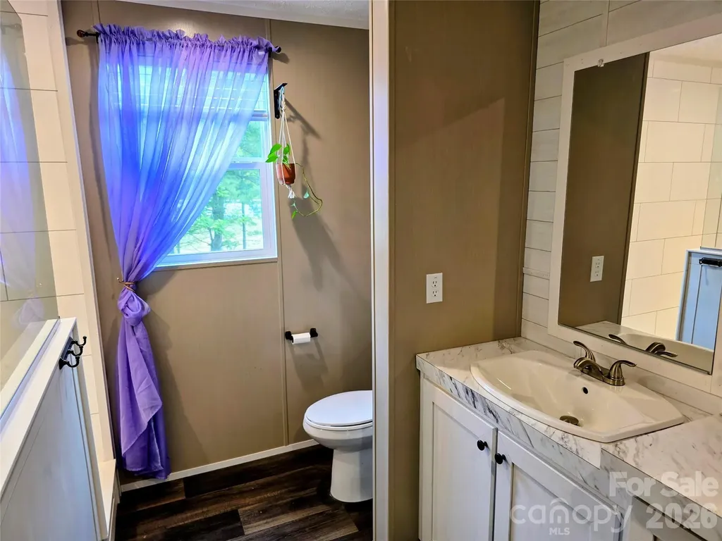 30 Evergreen Road Burnsville NC 28714