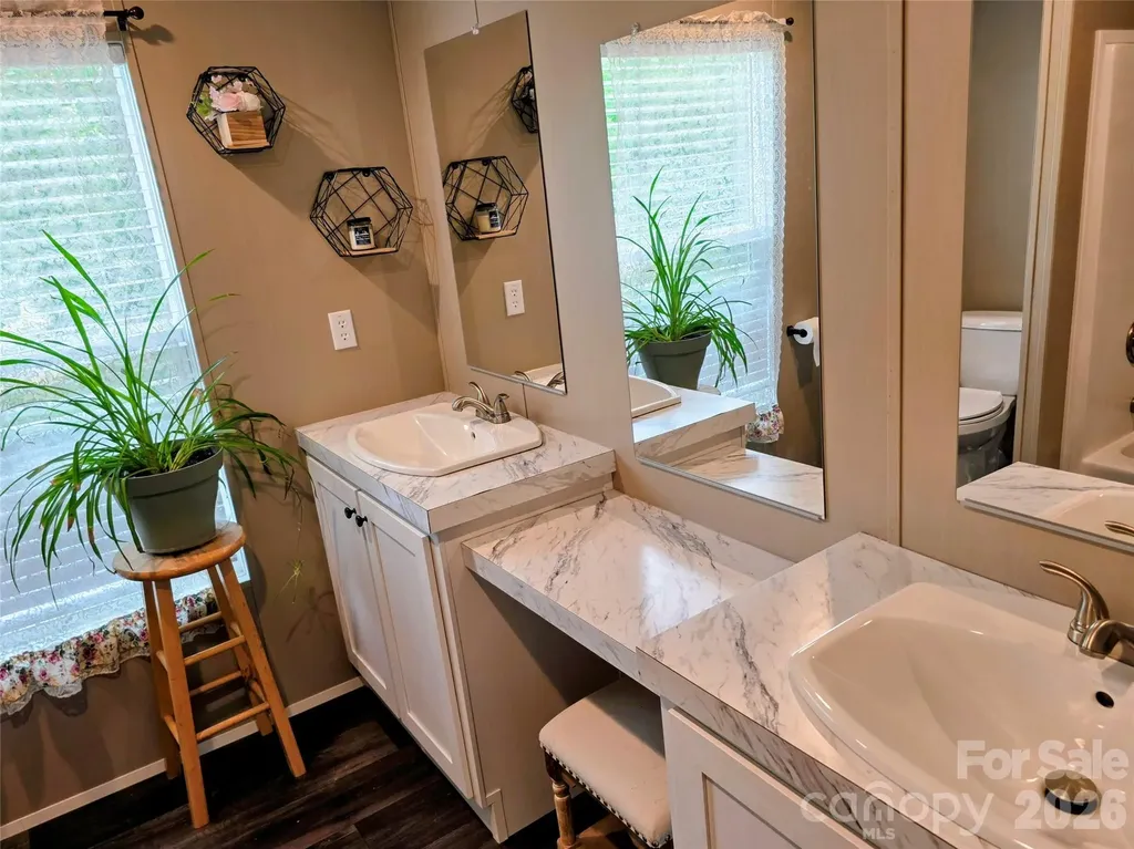 30 Evergreen Road Burnsville NC 28714