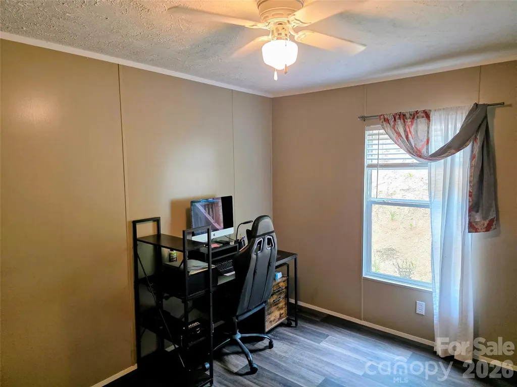 30 Evergreen Road Burnsville NC 28714
