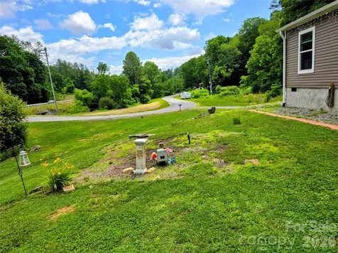 30 Evergreen Road Burnsville NC 28714