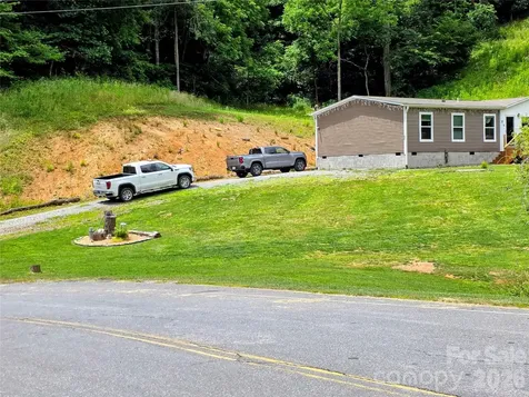 30 Evergreen Road Burnsville NC 28714