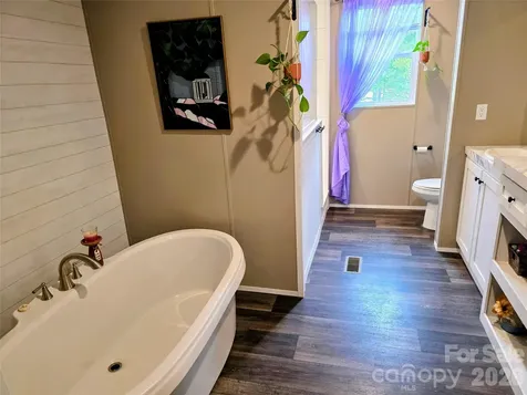30 Evergreen Road Burnsville NC 28714