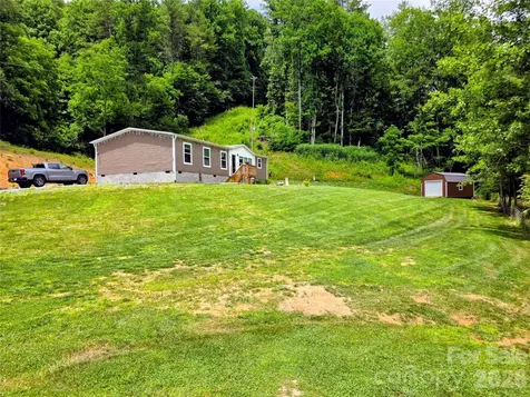 30 Evergreen Road Burnsville NC 28714