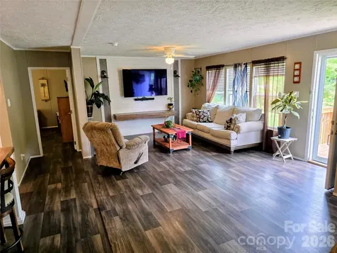 30 Evergreen Road Burnsville NC 28714