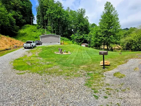 30 Evergreen Road Burnsville NC 28714