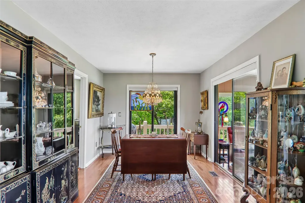 138 Woodbridge Drive Laurel Park NC 28739